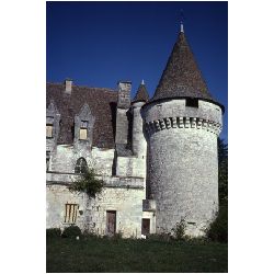 Tower Chateau Bridoire.jpg